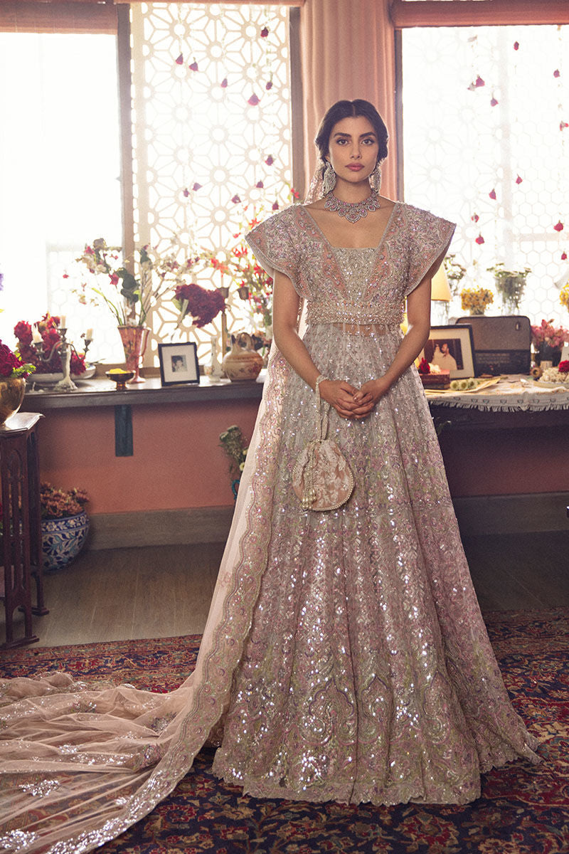 MEHNAZ - Zainab Salman