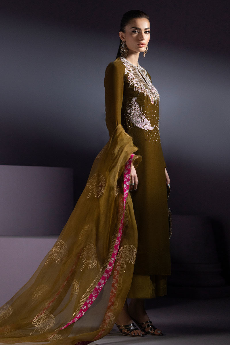 Roccoco - Mayfair Velvet by Haute Form