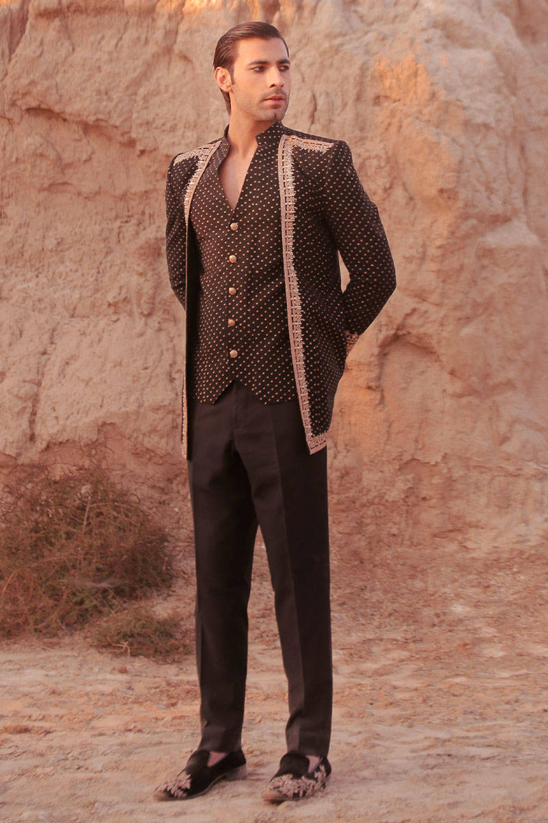 Qila Sitta Shah - The Land (MensWear) by MNR