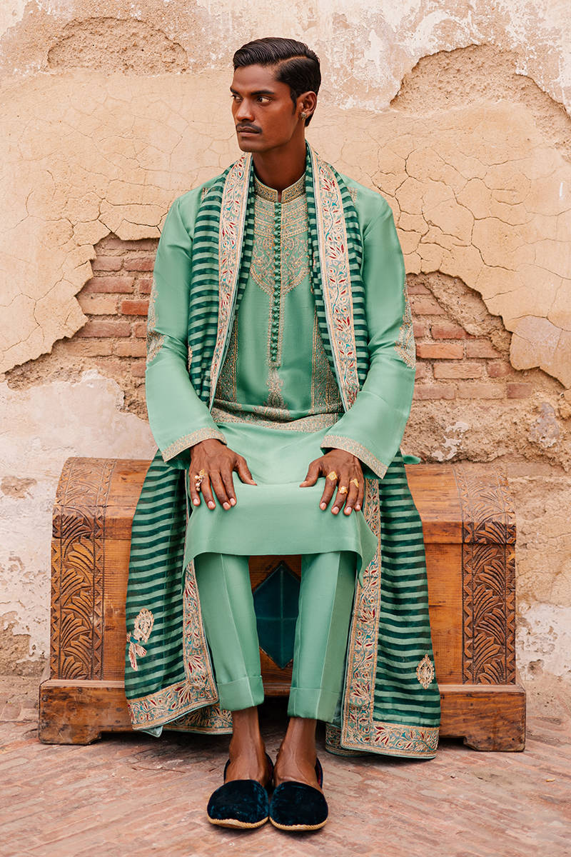 Alamgir - Raag Darbari by MNR