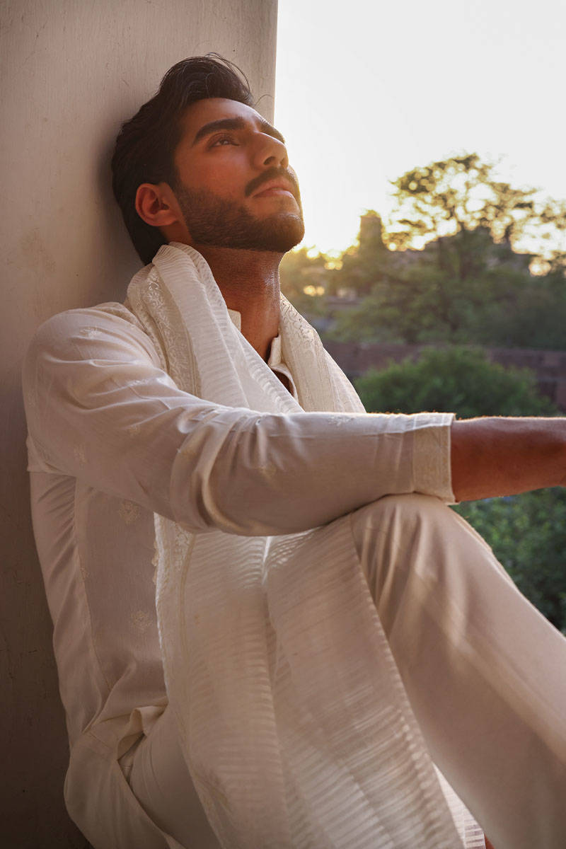 Gul-e-Daudi - Ankh Macholi Festive Edit by MNR