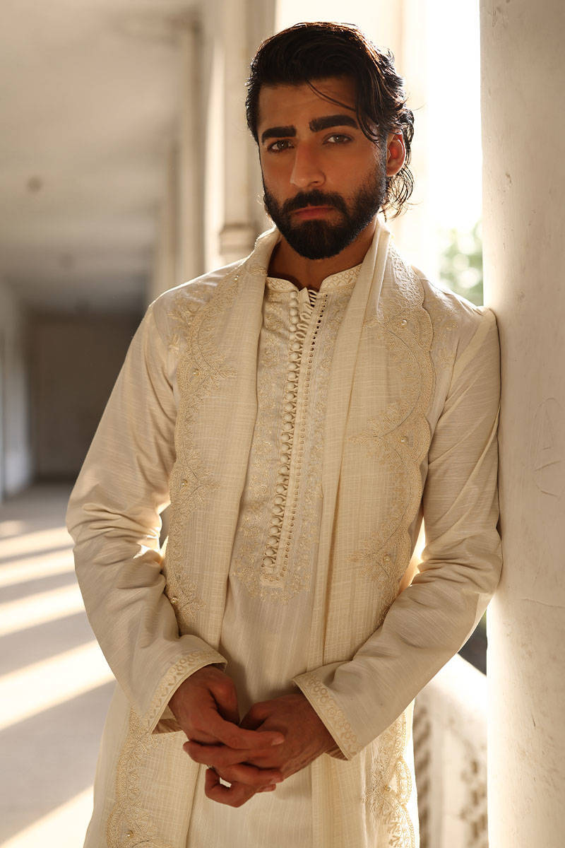 Zuraiz - Ankh Macholi Festive Edit by MNR