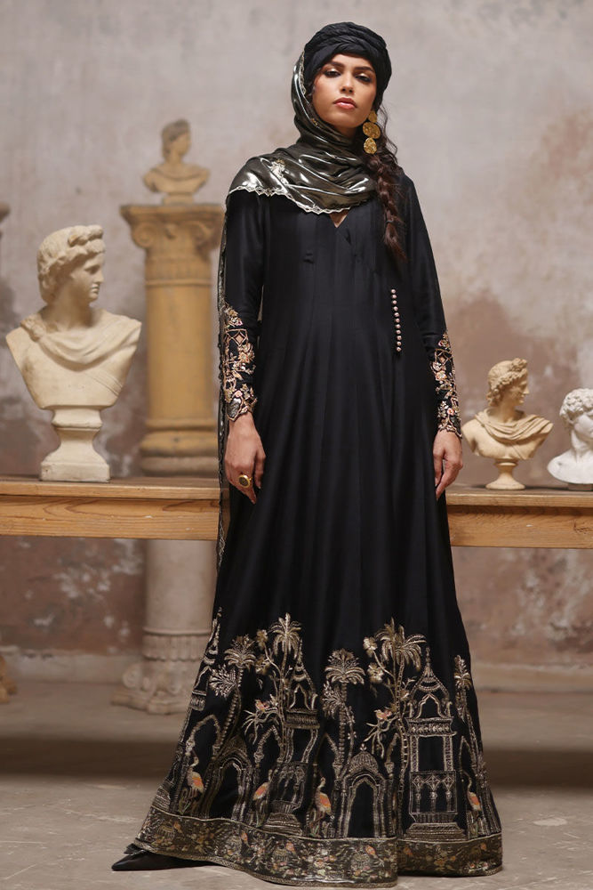 L4-05 - Lashkara 24/25 by Rozina Munib