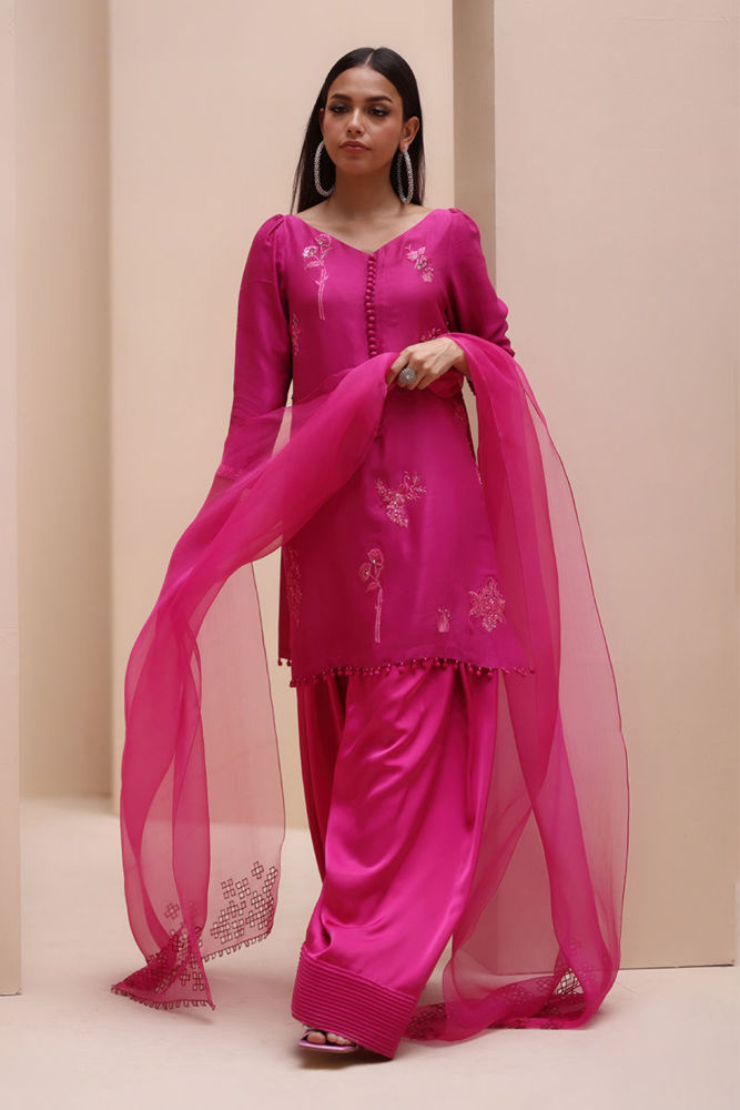 E-04 - Elena Eid Edit by Rozina Munib
