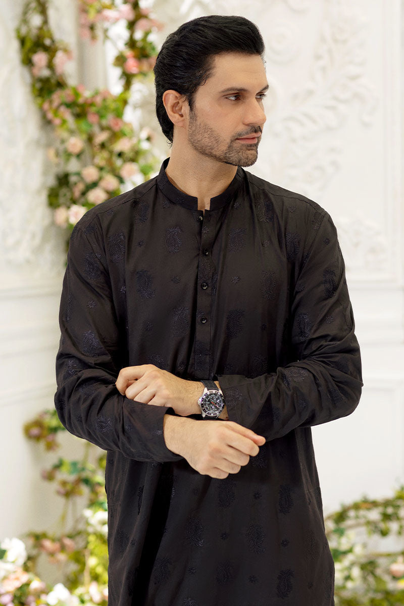 Zaawiyar - Wien Family Edit 25 by Ansab Jahangir Studio