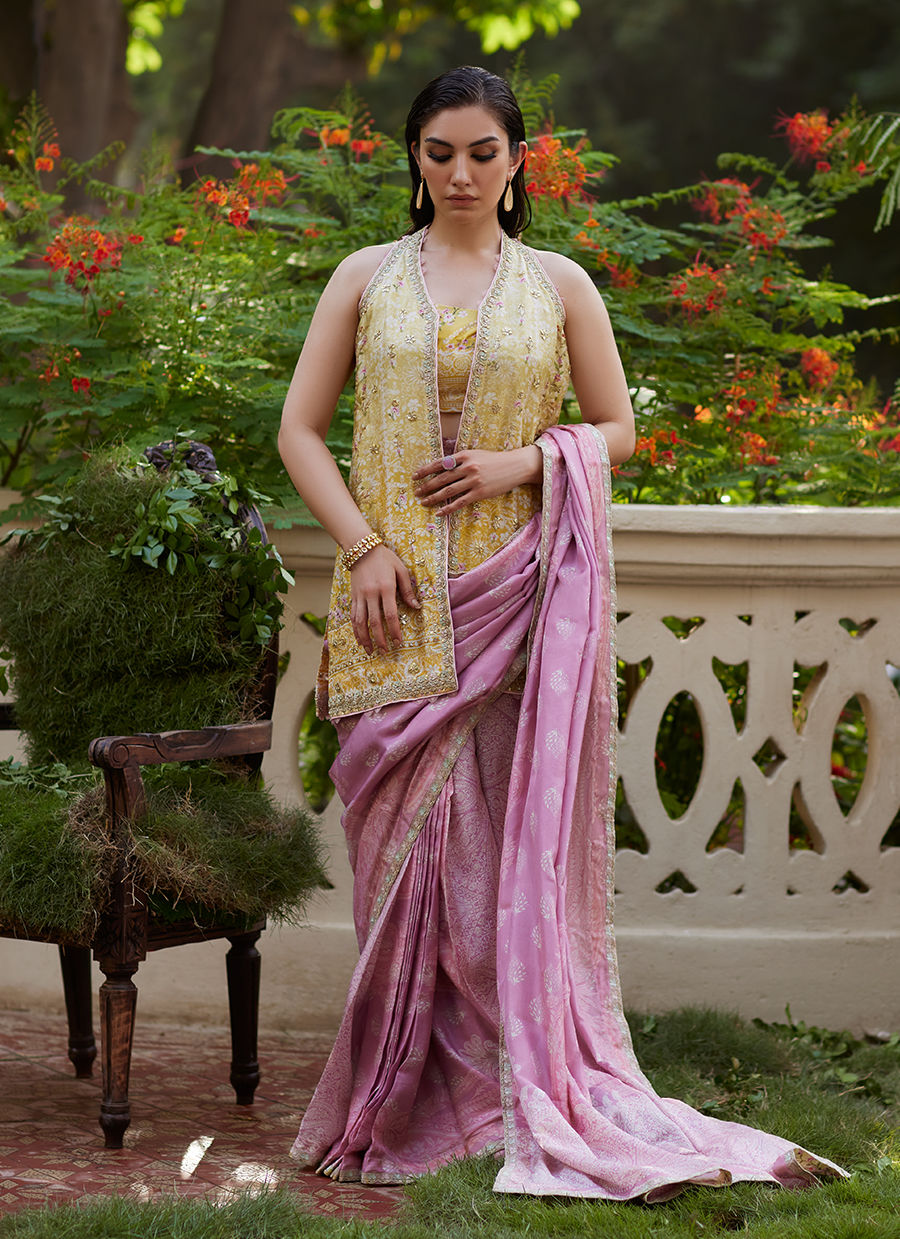 Iqala Saree, Blouse And Jacket - Mayna Festive Prints'24 by Farah Talib Aziz