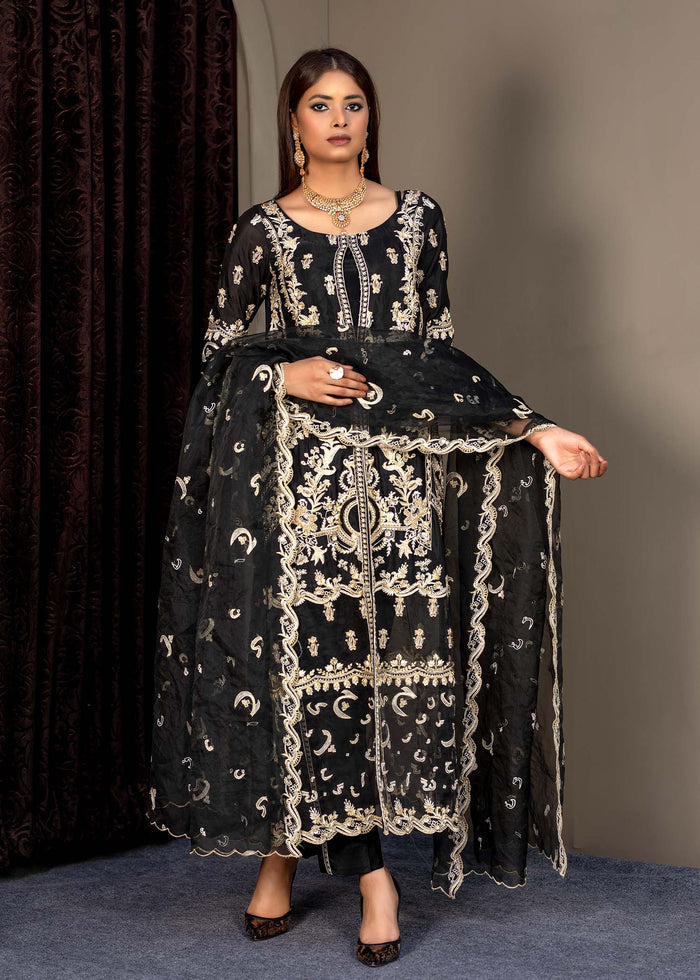 AR2059 - Afsana Festive Formals 22' by Ahmad Raza