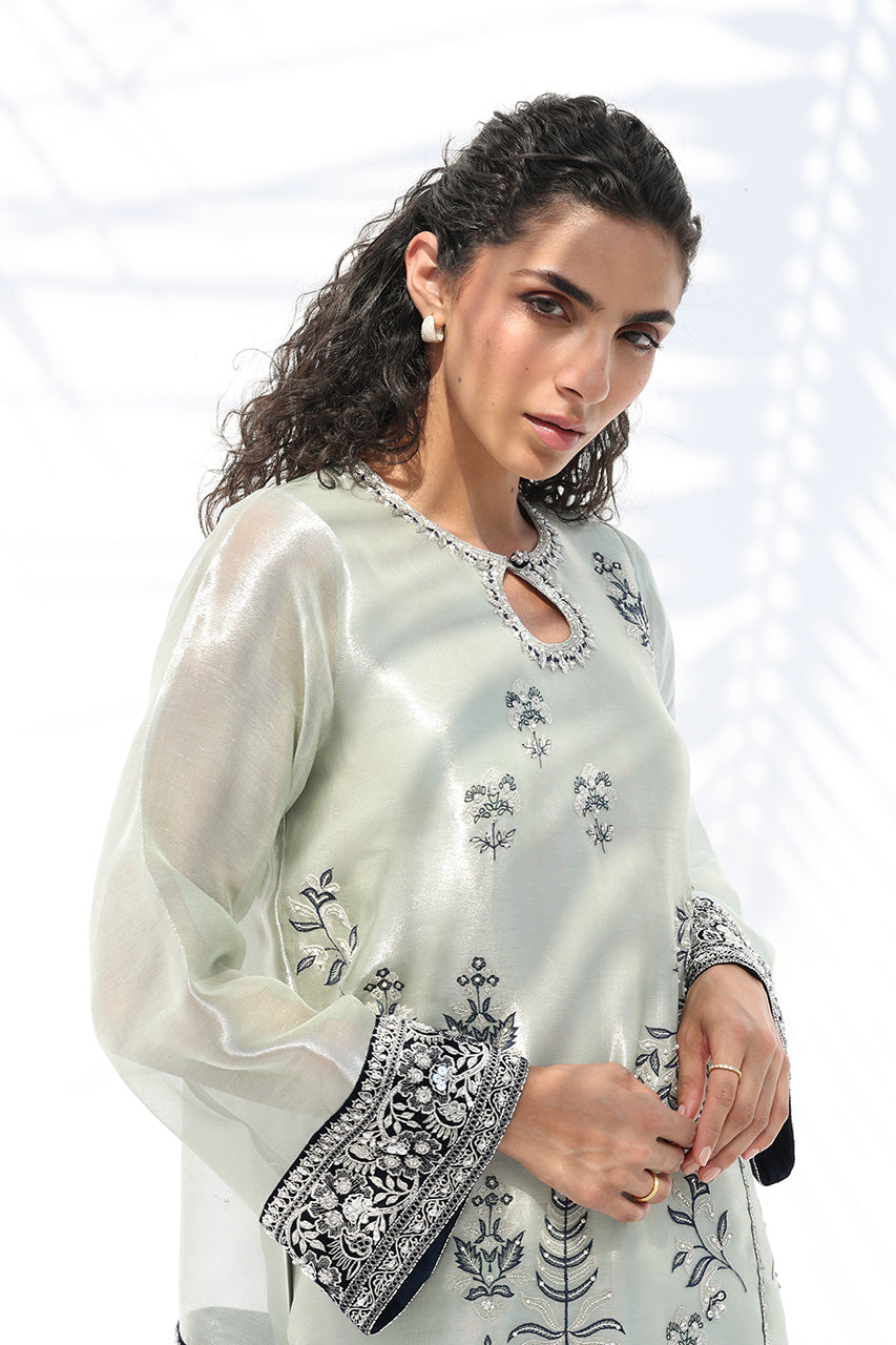 Gana - Velvets | The Winter Edit by Sania Maskatiya