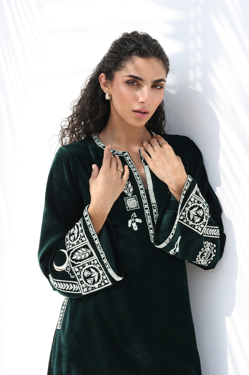 Liana - Velvets | The Winter Edit by Sania Maskatiya