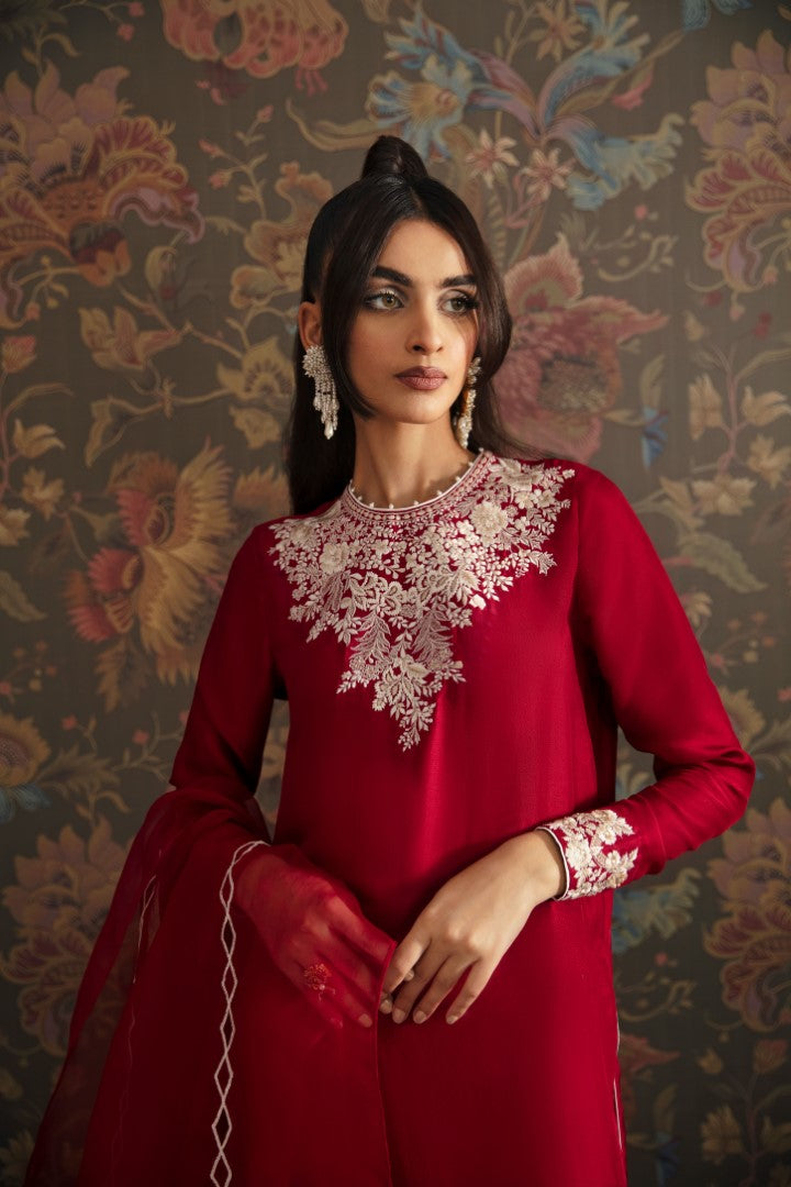 Rosella - Kaia by Zainab Salman