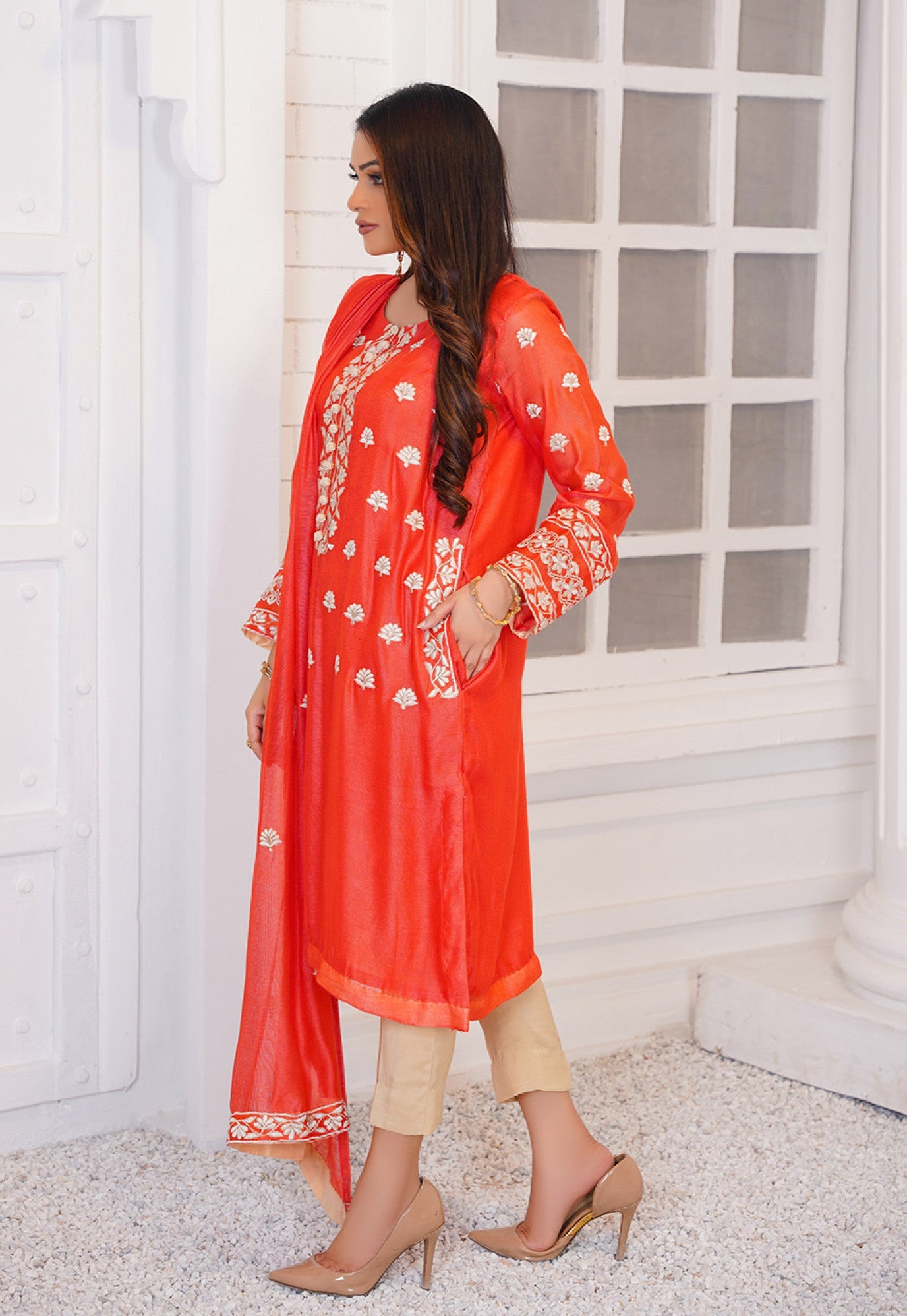 GULSHAN - Anayra Amal