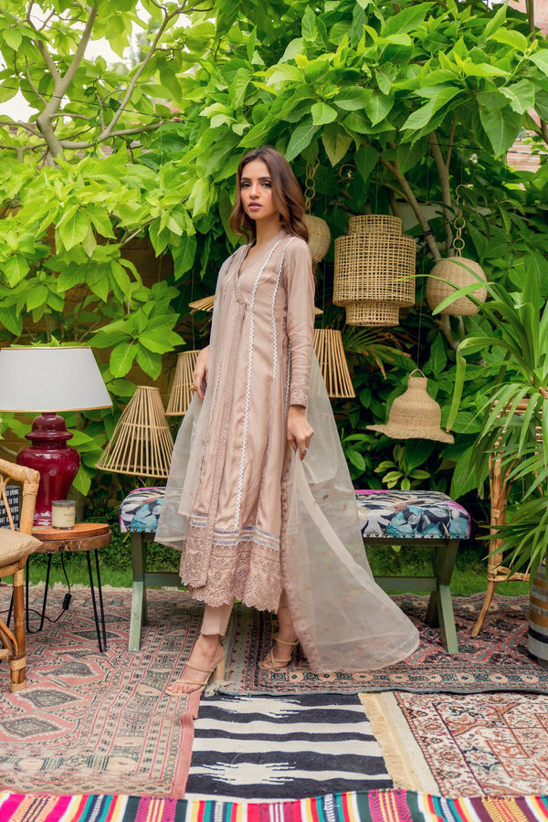 EMB-242 - Mehru by Anum Jung