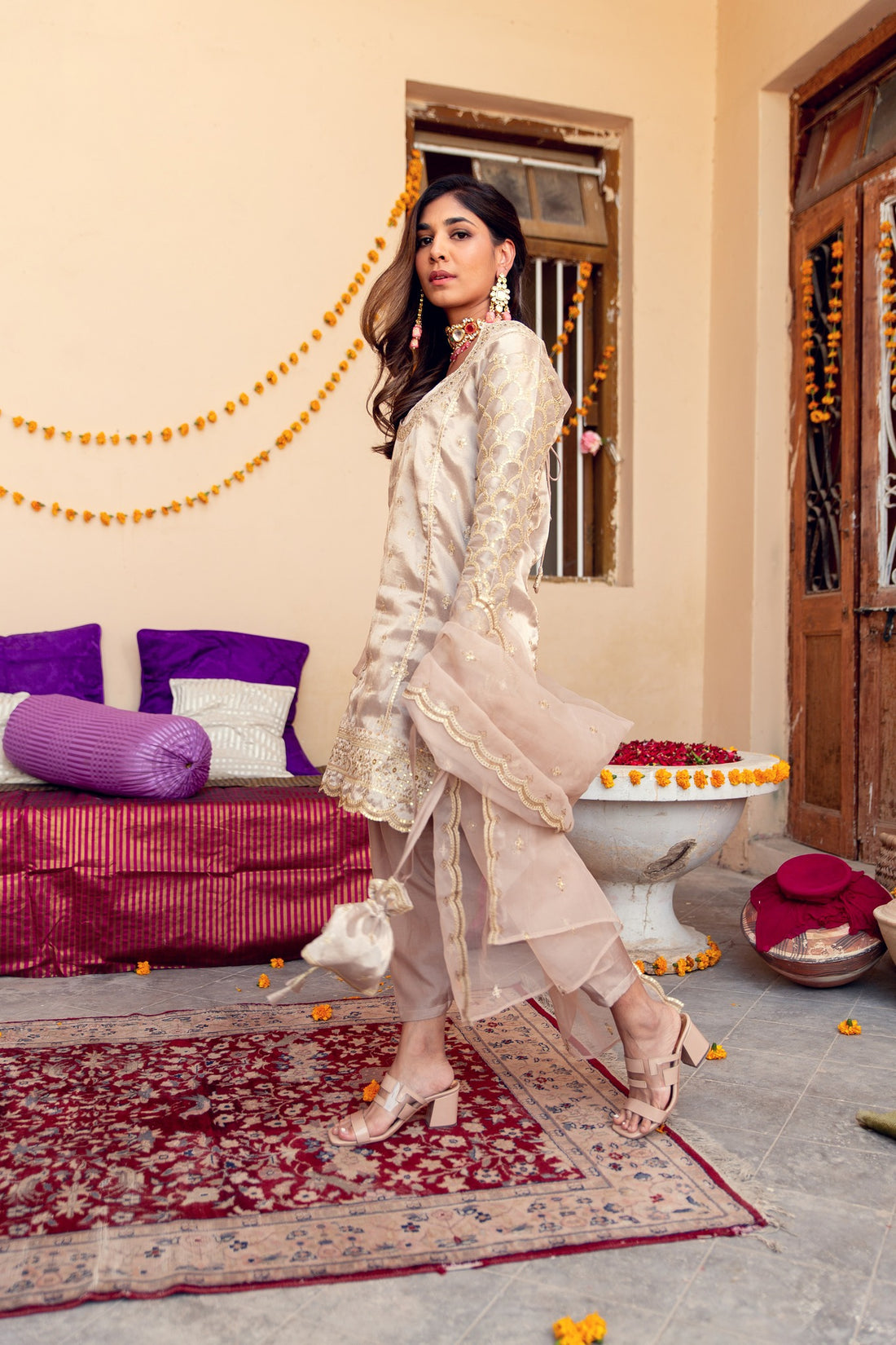 EMB-267 - ZEENAT VOL. 1&2 by Anum jung