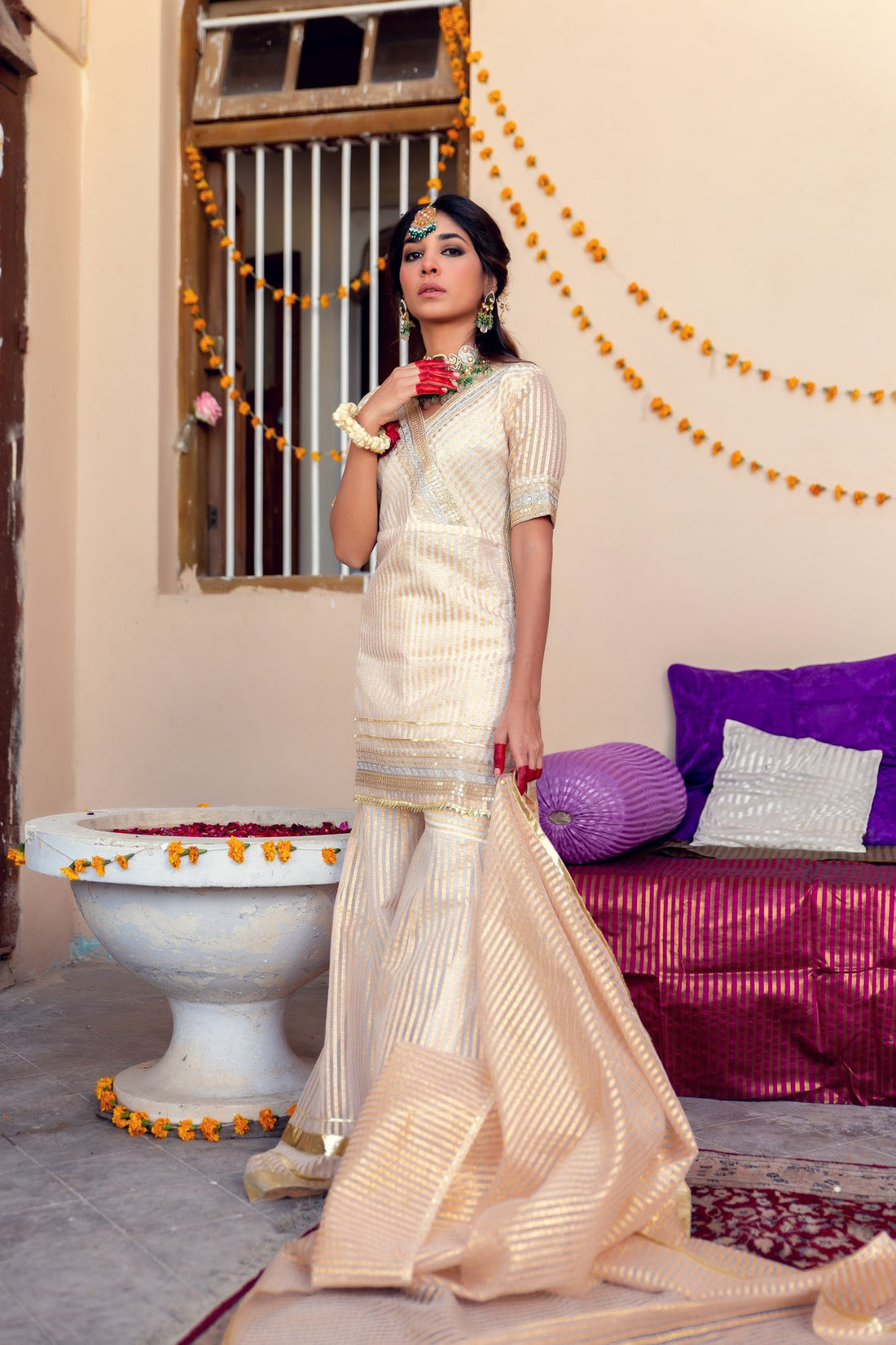 EMB-275 - ZEENAT VOL. 1&2 by Anum jung