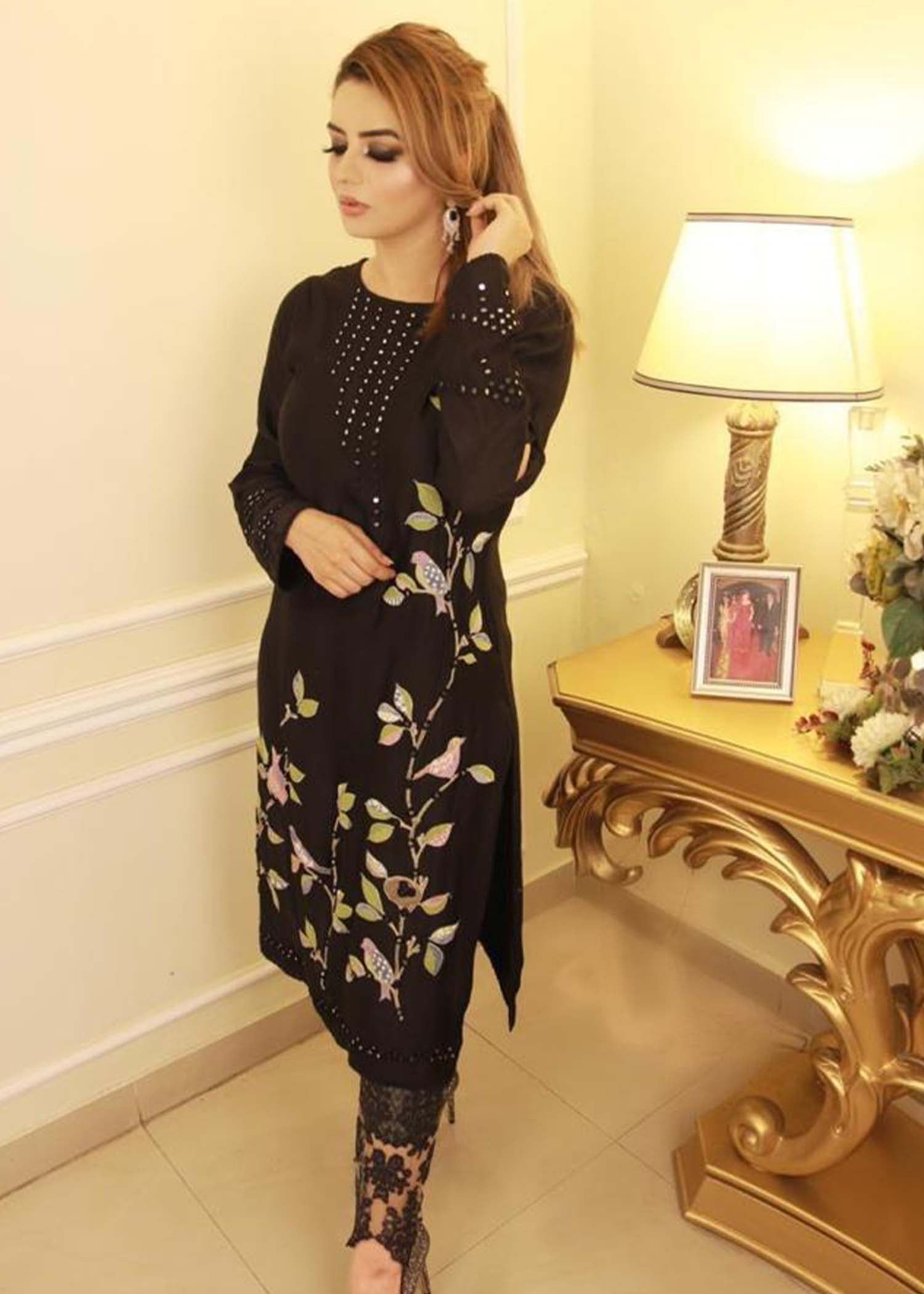 BIRDS BLACK - Ainee Faisal