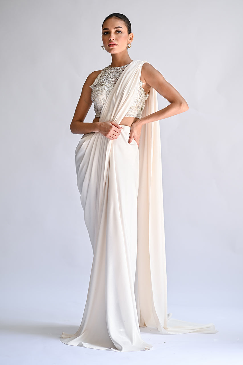 Amelie - Camilla '23 by Sania Maskatiya