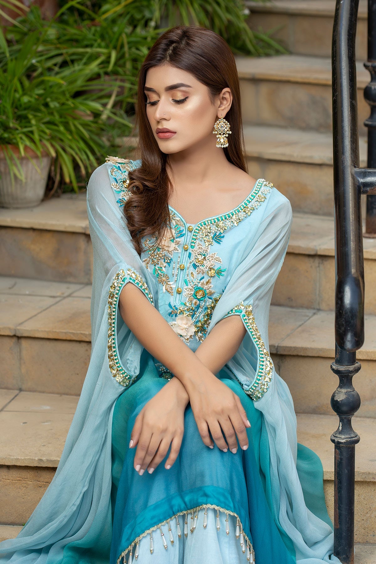 Color Block Cape Blue - Chic Ophicial