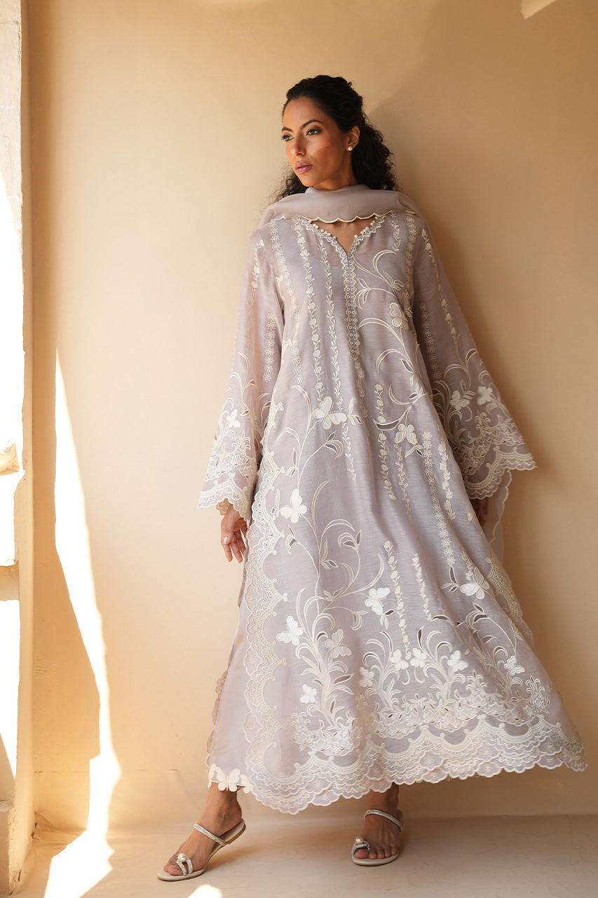 Liniya - Reem Eid Collecton '25 by Sania Maskatiya