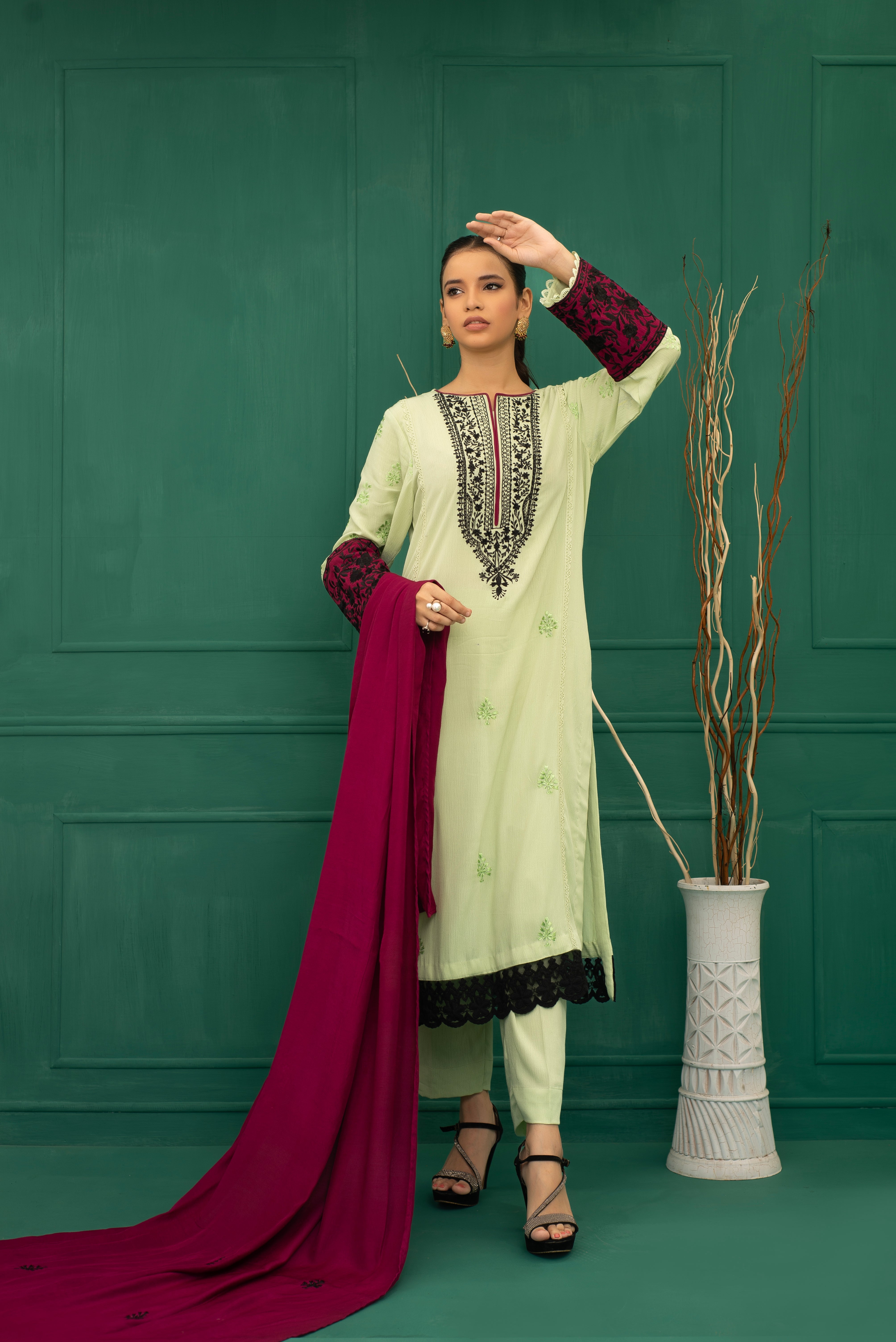 Forzen Berry - The Berry Eid Edit by Maira Murtaqi