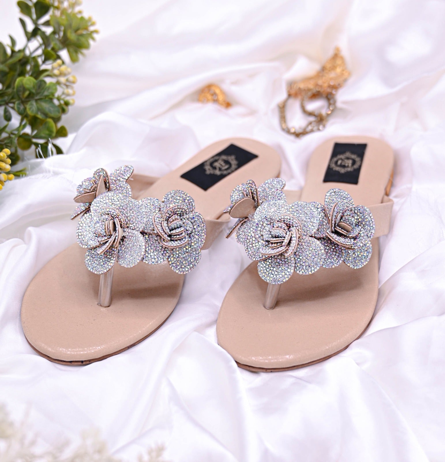 Rosatte beige - Sparkle by Anabia Fabiha