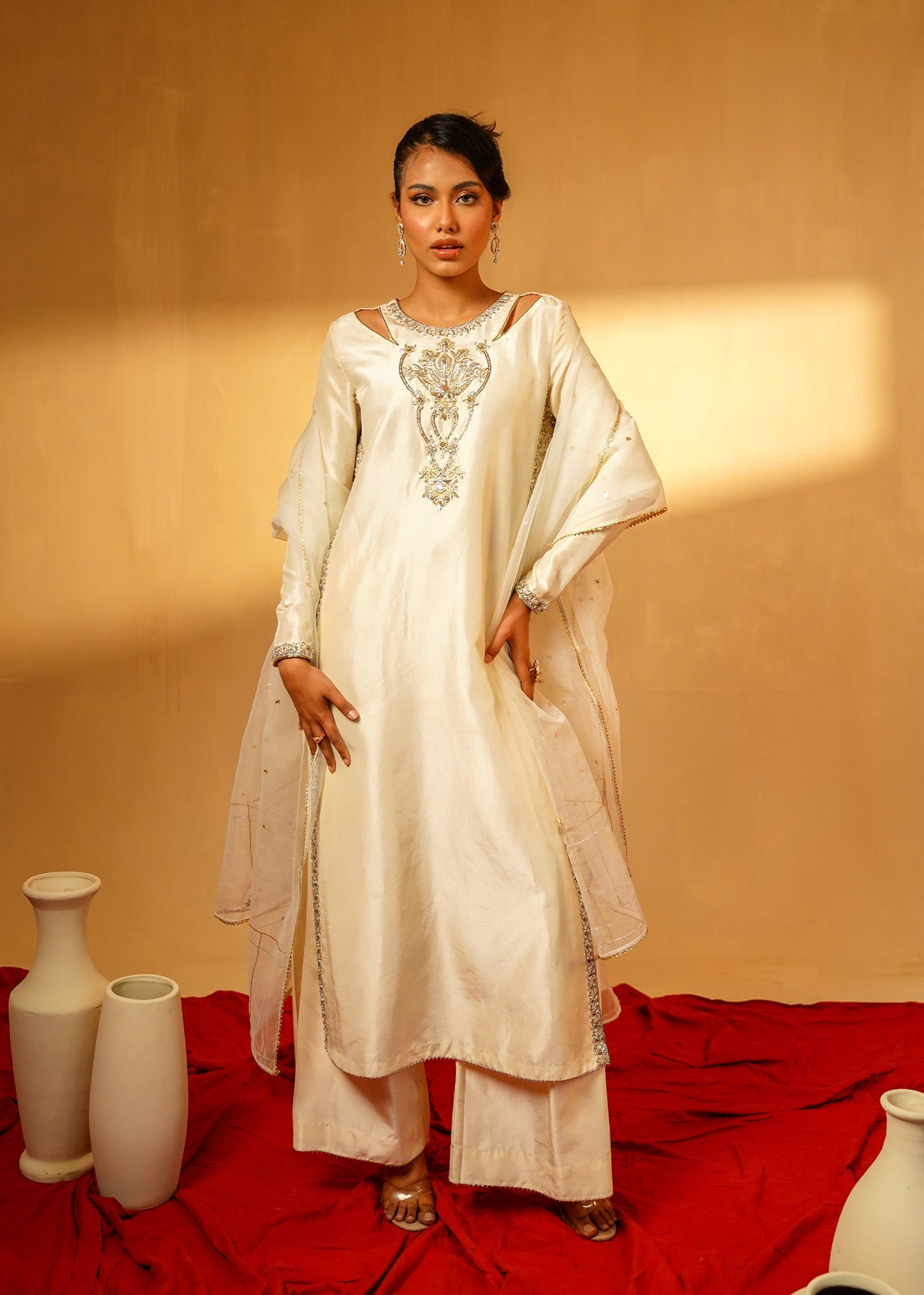 MONARQUE - Lustre by Shahid Chuhan