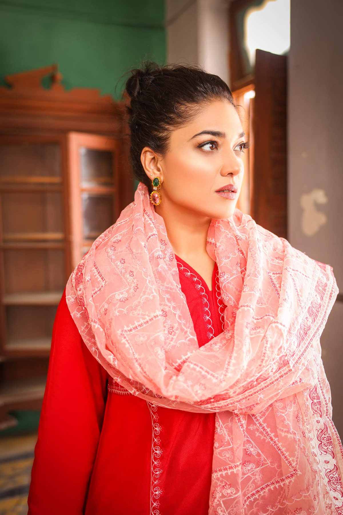 RED COTTON SILK - Anum Jung