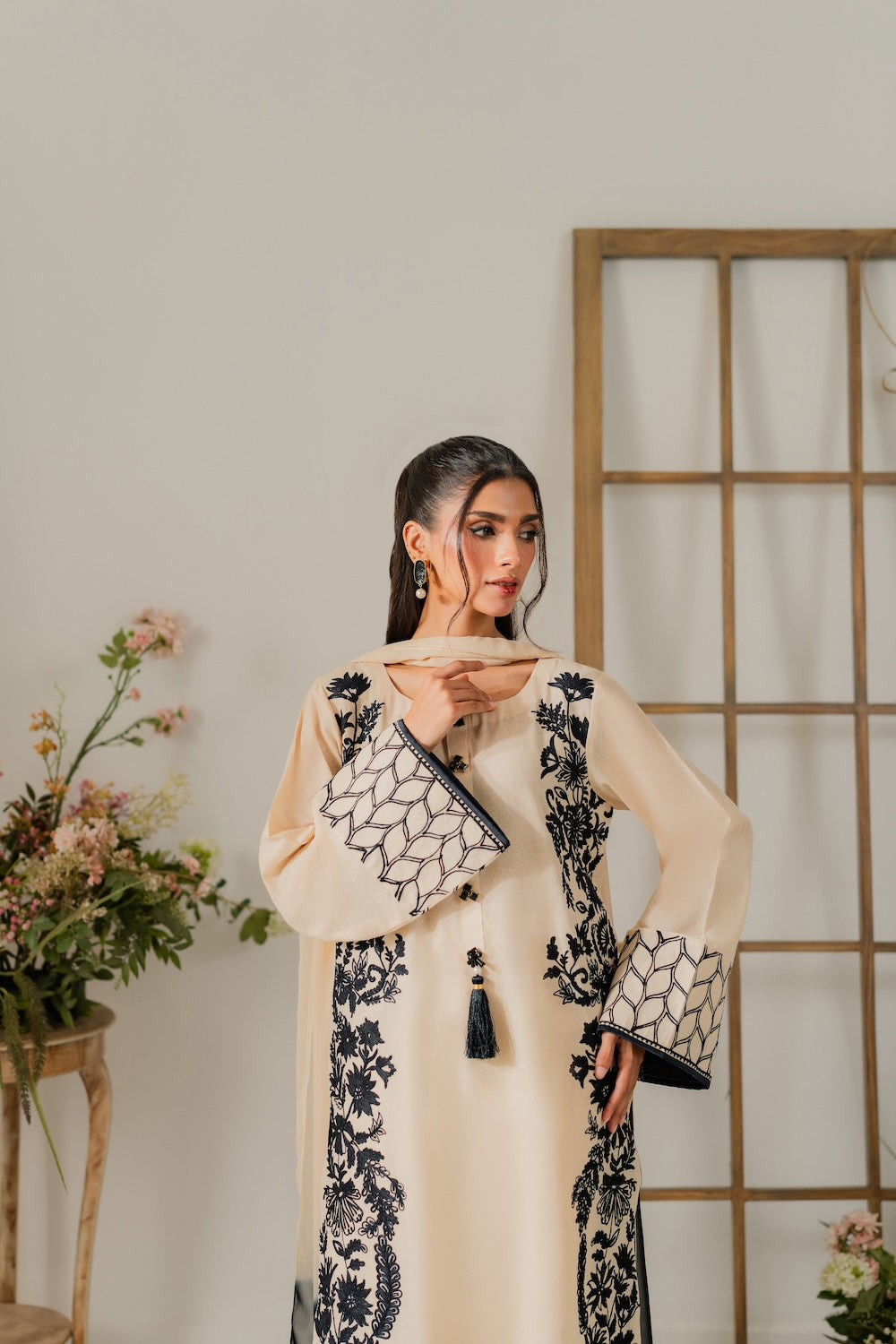 Sia - Mira Monsson Drop 25 by Vintage