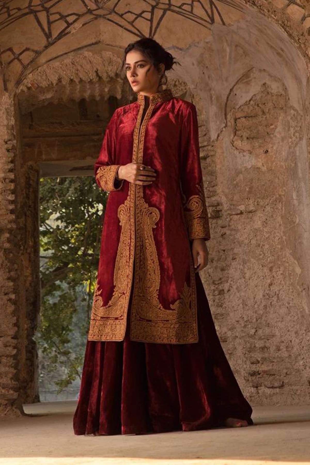 WOODEN BEADS ON MARORI COAT - Rizwan Beyg