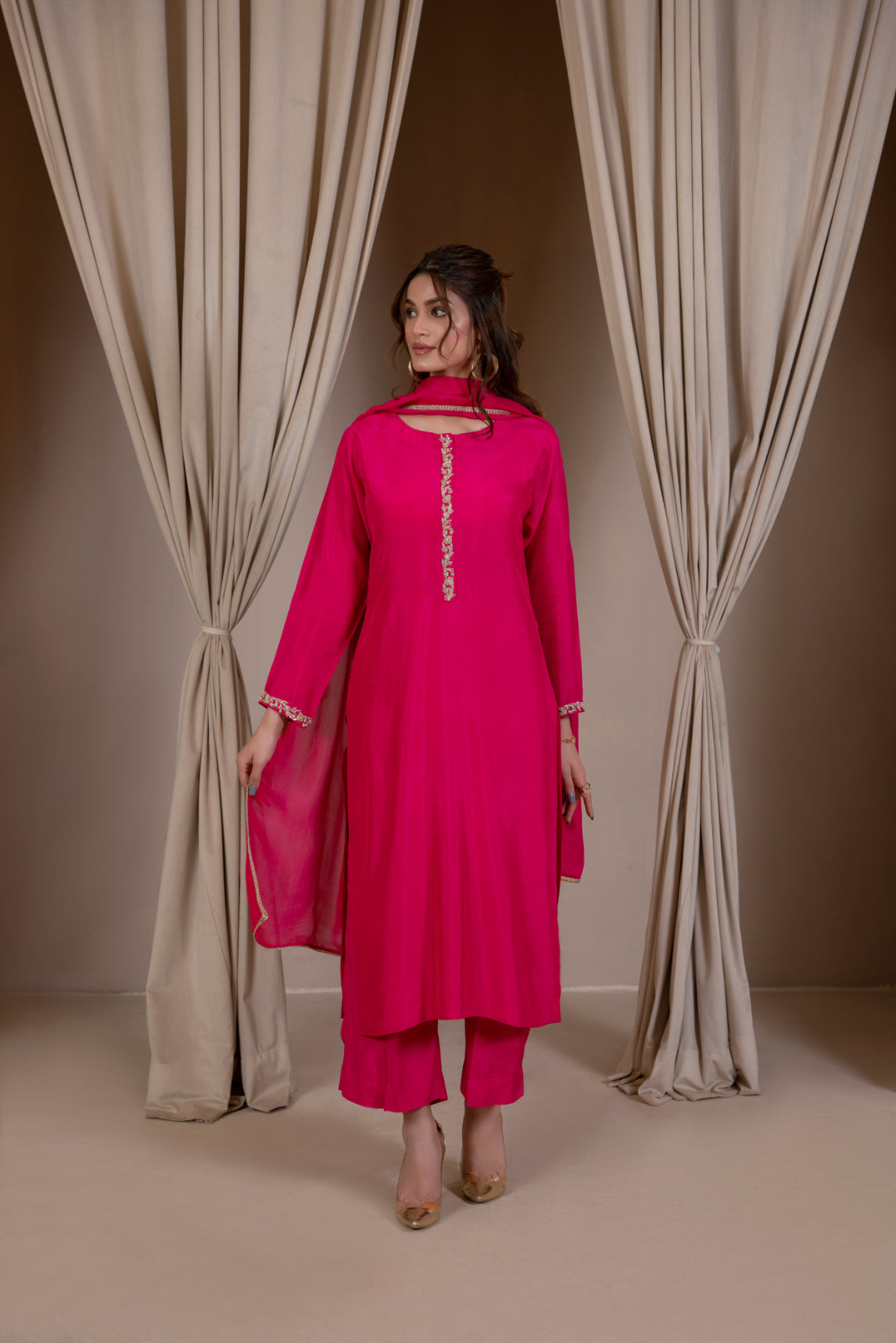 Zeen - Mushq by Hadia Batool