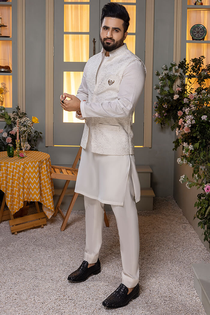 Zephyr - Sapnay (Menswear) by Nilofer Shahid