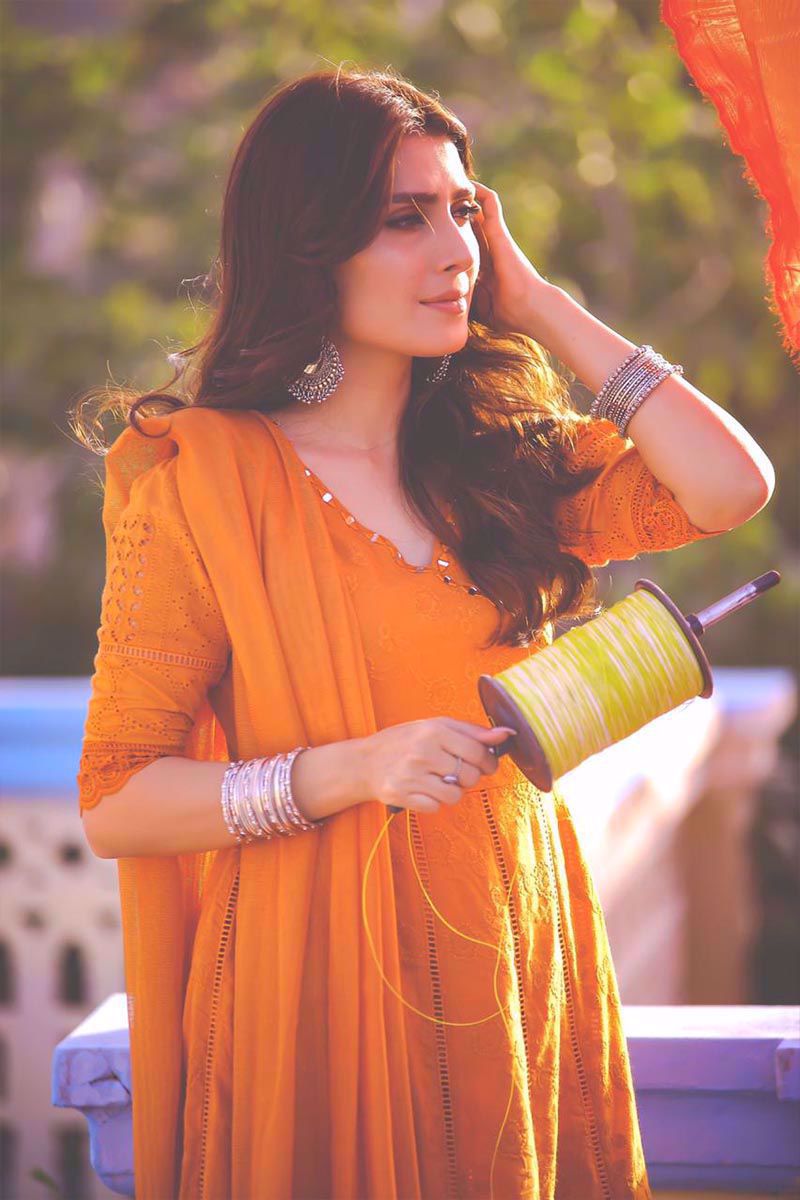 ORANGE CRAZE - Ansab Jahangir