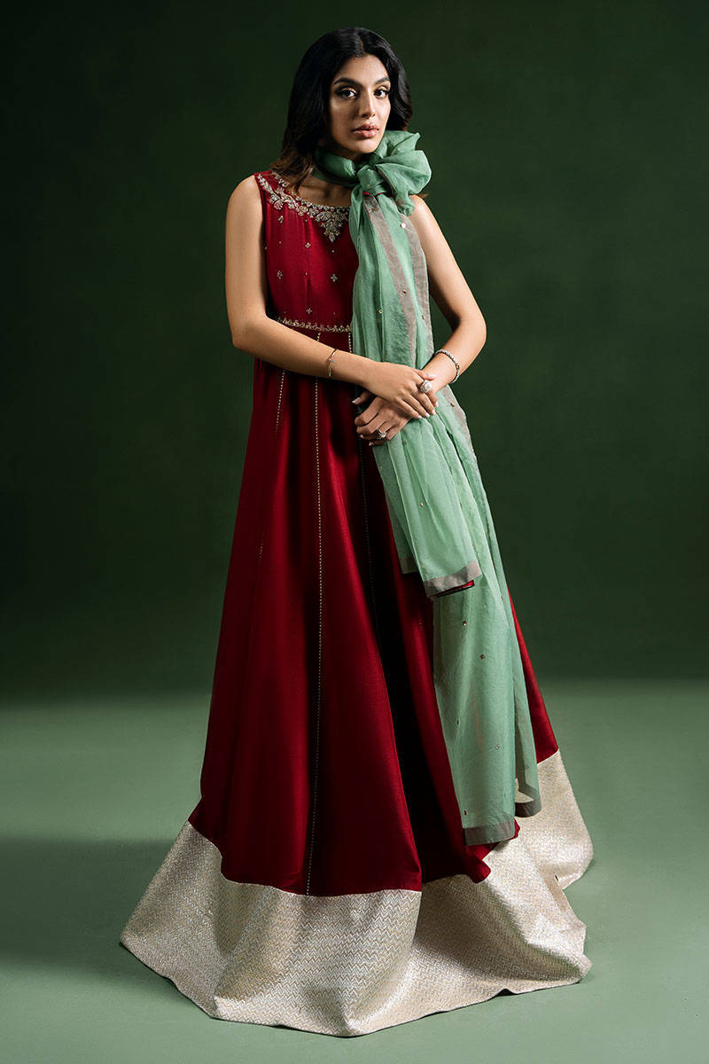 Enchanting Rose - Luna Festive Collection by ZAINAB SALMAN