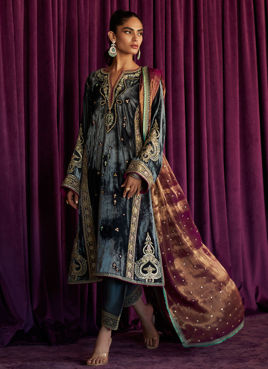 SALMA SILVER SHIRT AND DUPATTA - Velvet Stardust by Farah Talib Aziz