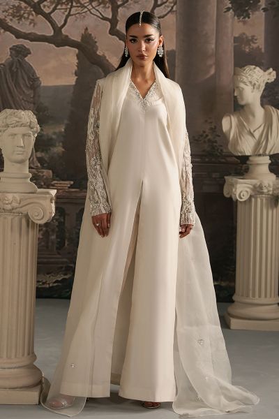 Vittoria - Gaia Winter by Khakaa