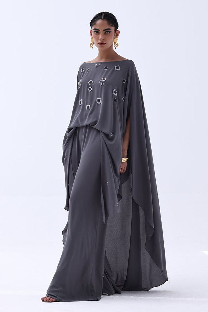 S4-01 - Social Casual Luxe by Rozina Munib