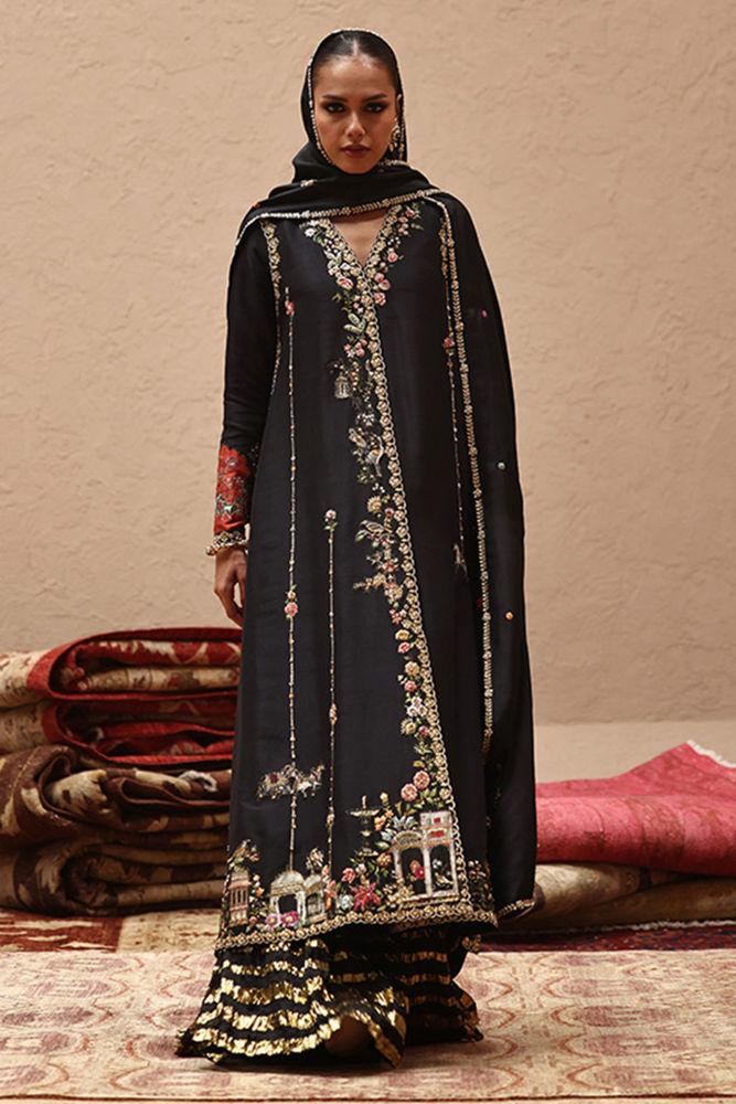 L25-01 - Lashkara 25/26 by Rozina Munib