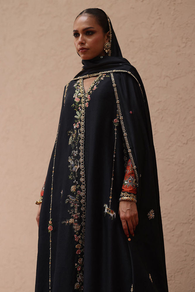 L25-01 - Lashkara 25/26 by Rozina Munib