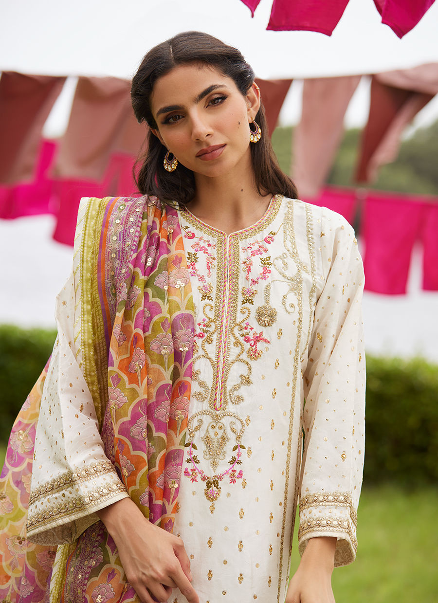 Ember Ivory Kurta And Dupatta - Mayna Festive Luxe Pret by Farah Talib Aziz