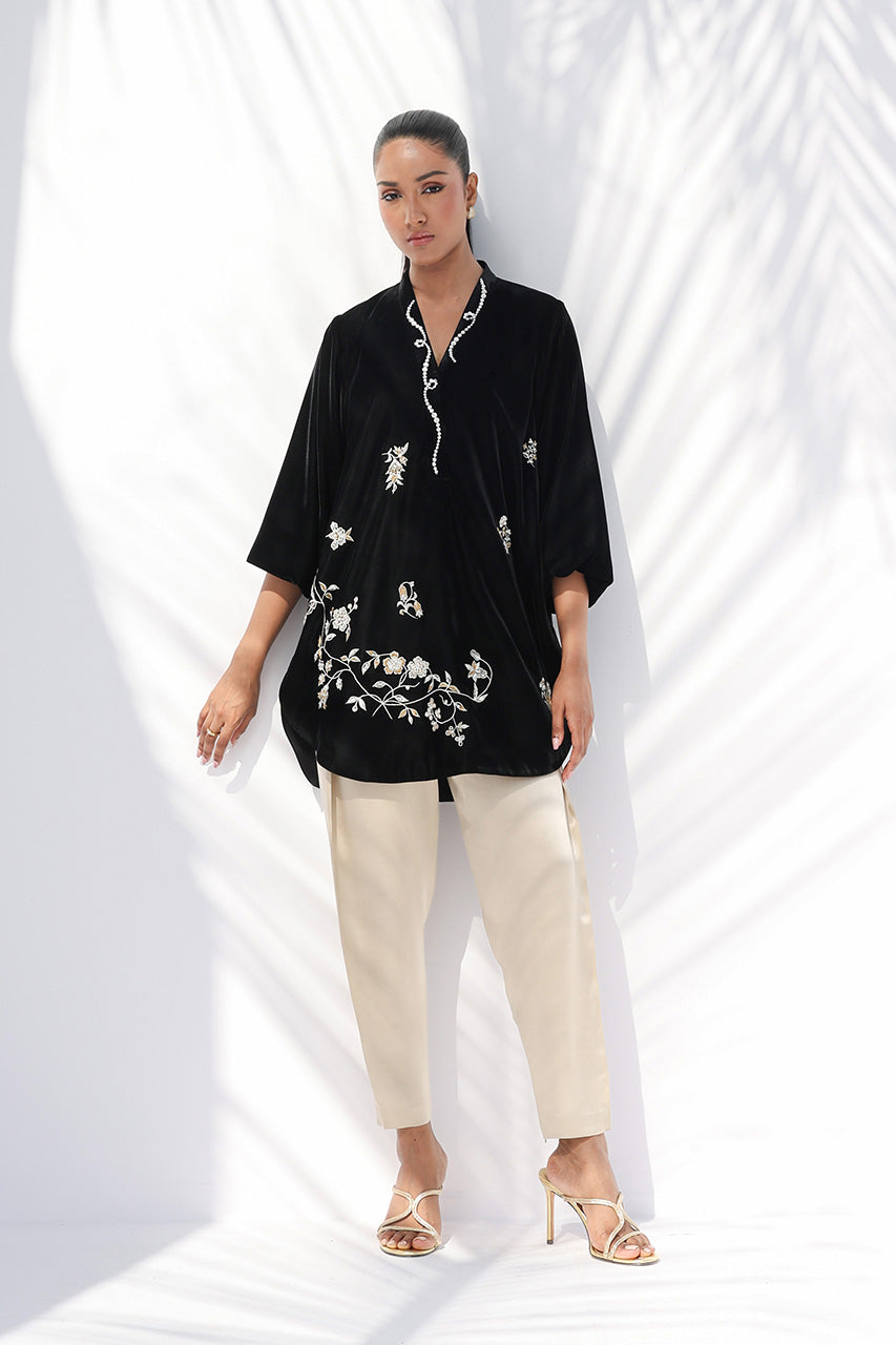 Viona - Velvets | The Winter Edit by Sania Maskatiya