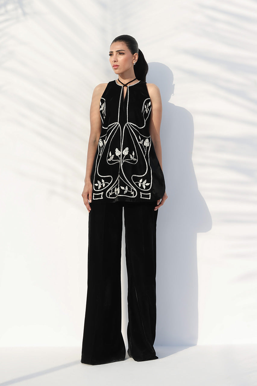 Lena - Velvets | The Winter Edit by Sania Maskatiya