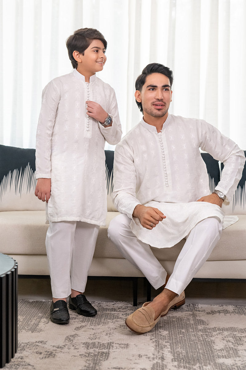 White Embroidered kurta combo - Celina by Chic ophicial