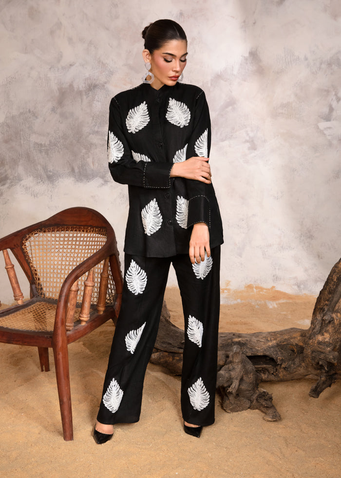 Monochrome B - Resort Collection by Noreen Neelam