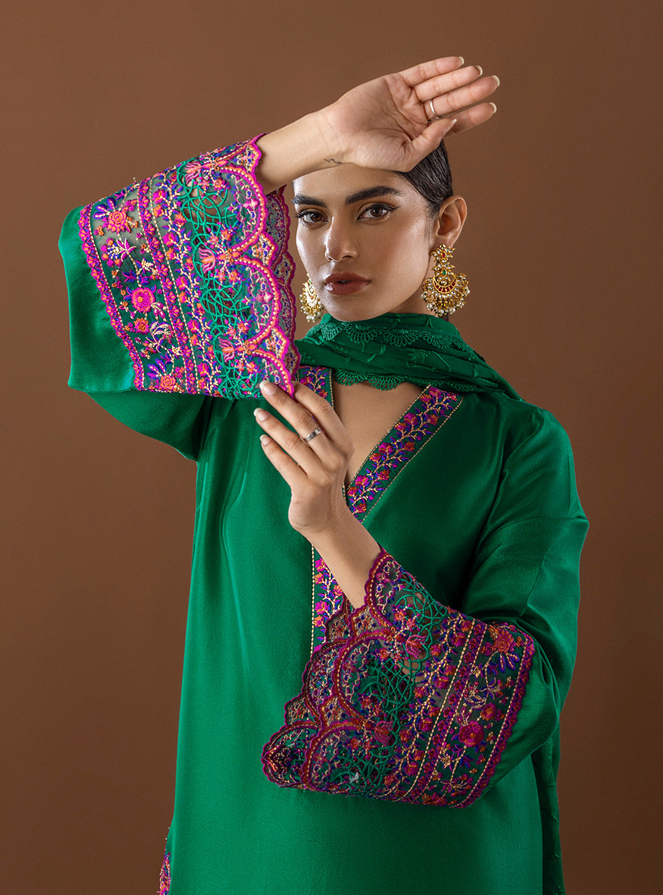 Feeya - Aura Luxe Pret by Zainab Chottani