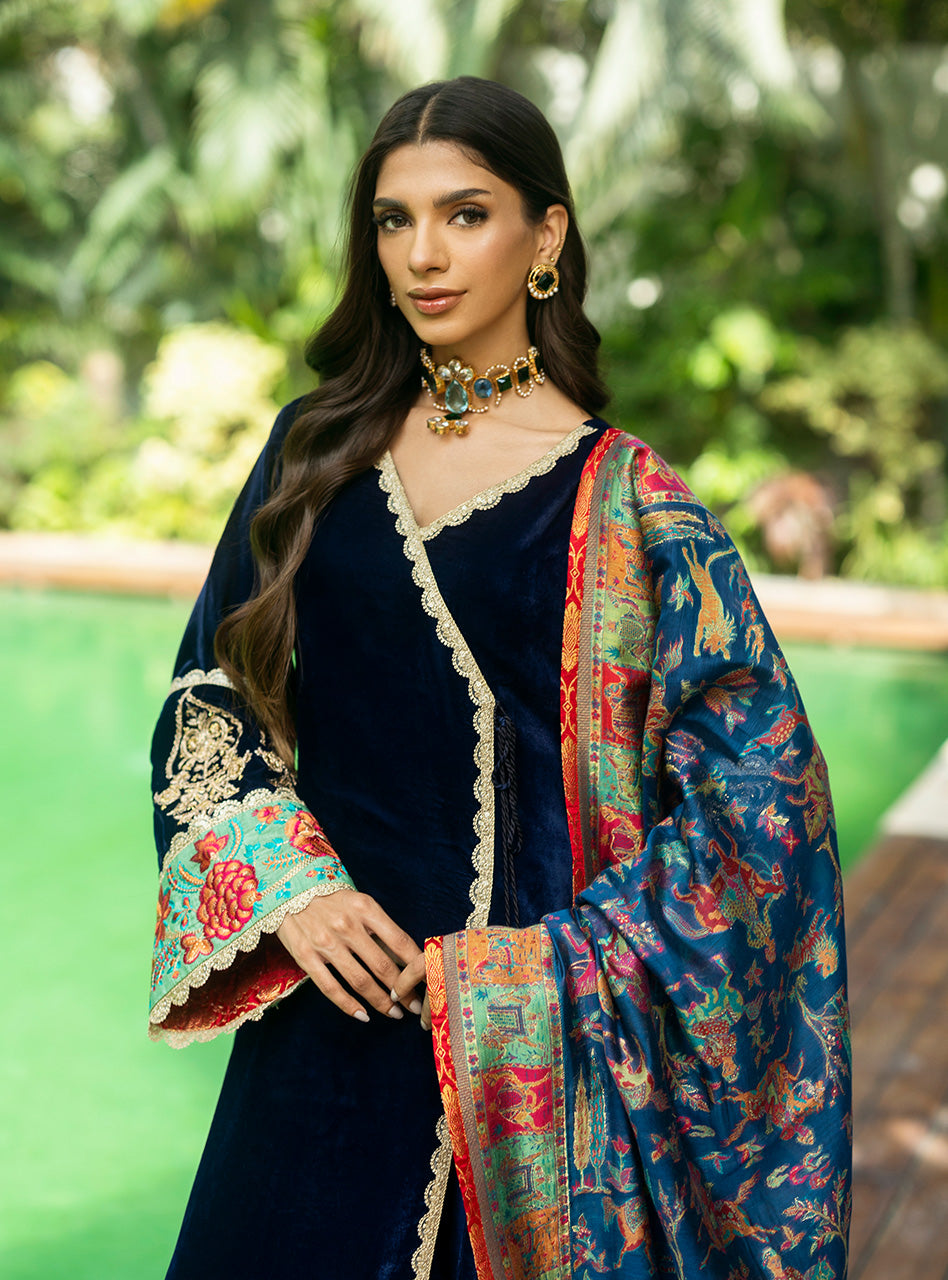 Farrin - Makhmal Luxe Pret by Zainab Chottani