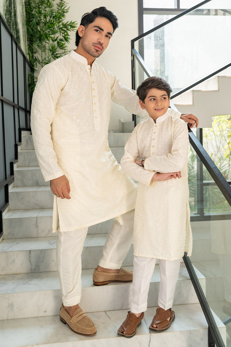 Ivory Embroidered kurta combo - Celina by Chic ophicial