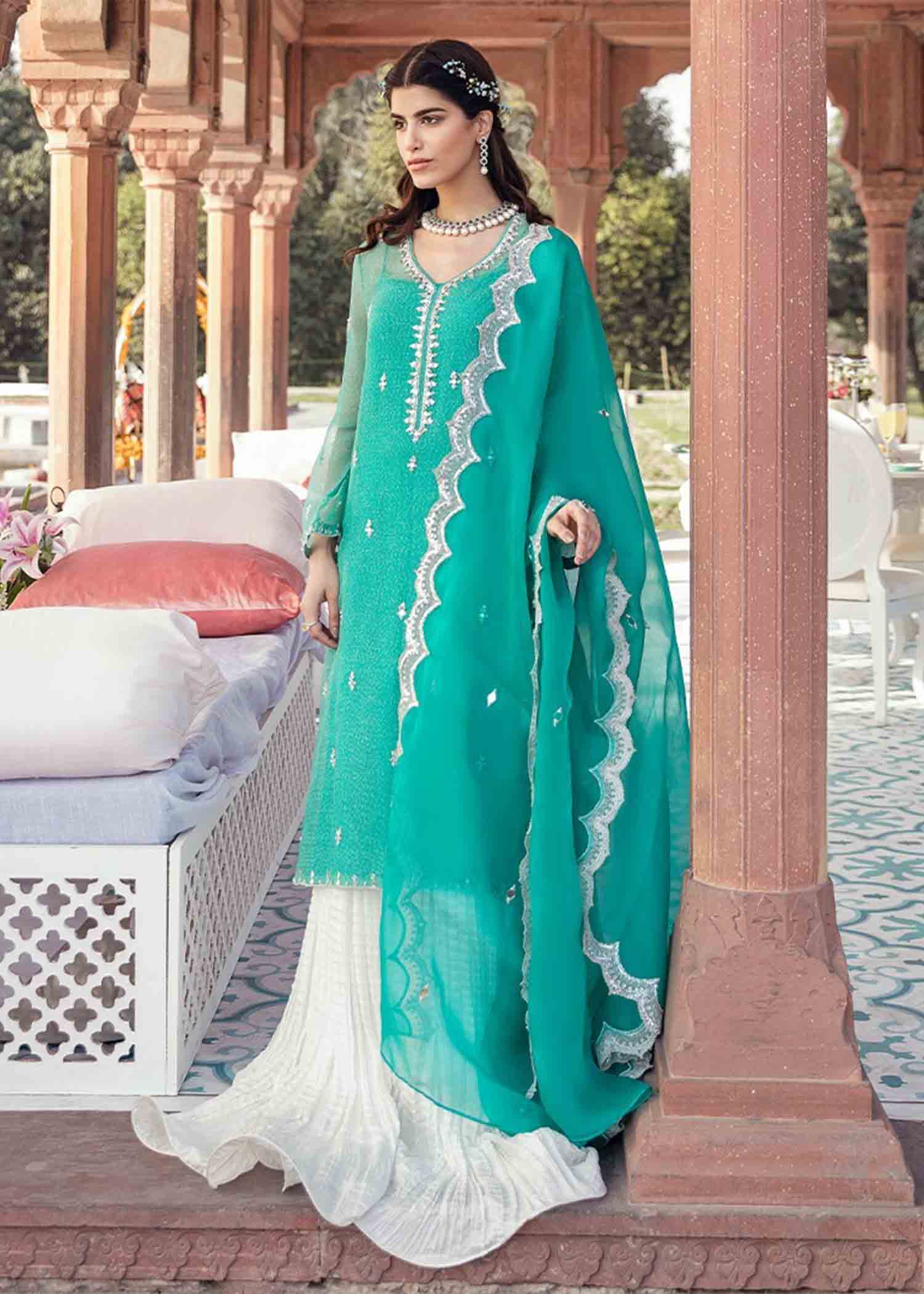 Amaira Kurta