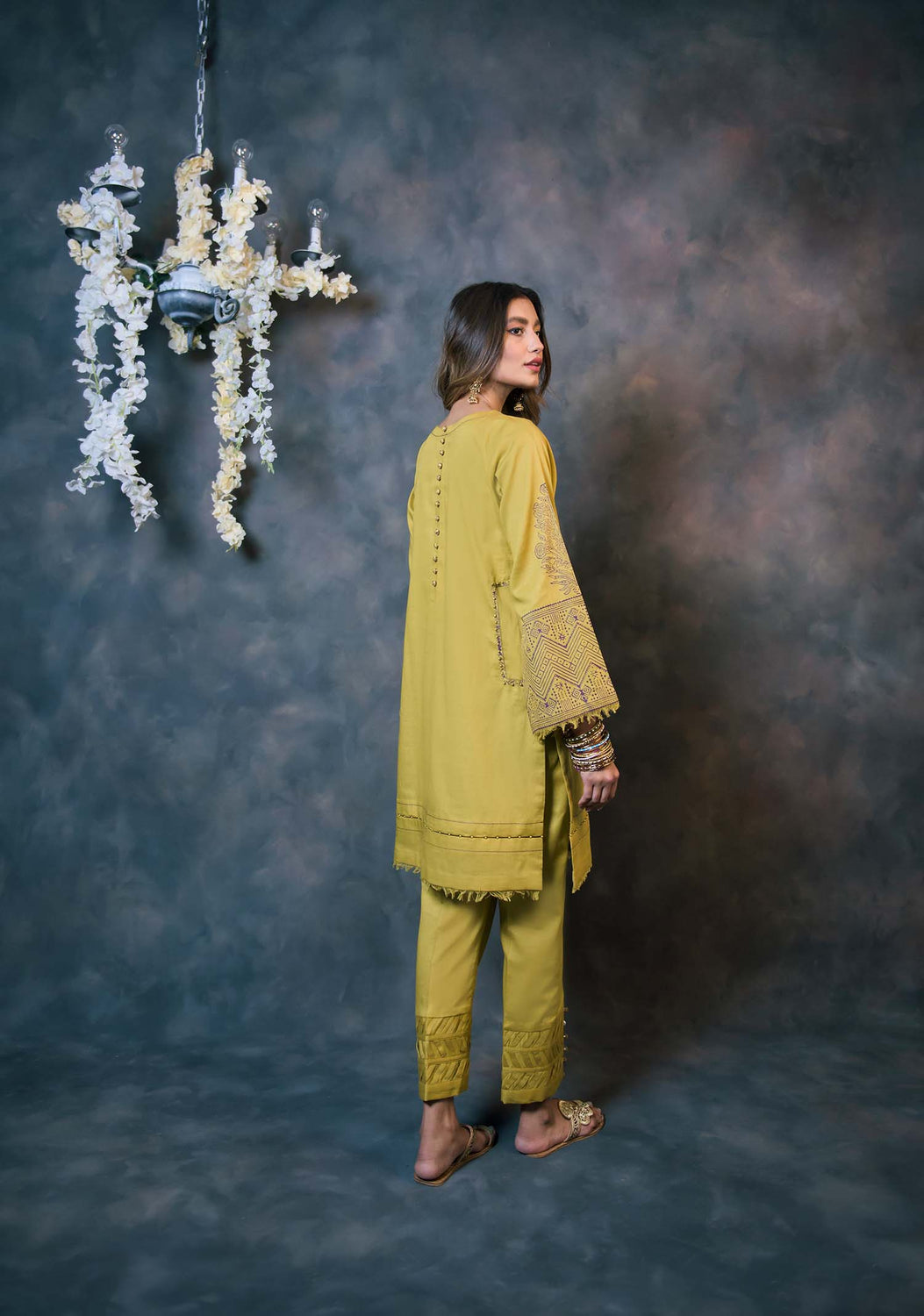 Iris - Nuriyaa