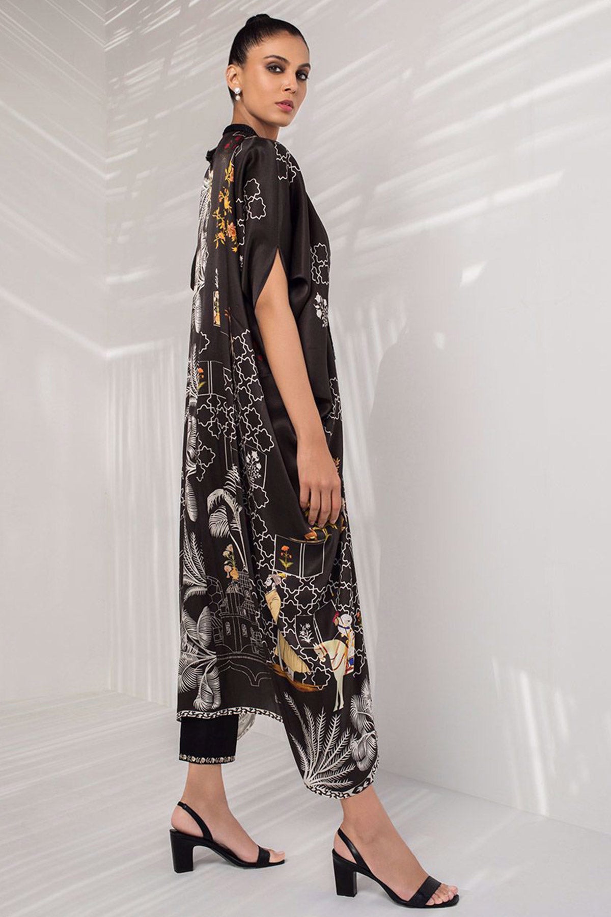 DIGITALLY PRINTED KAFTAN - Sania Maskatiya