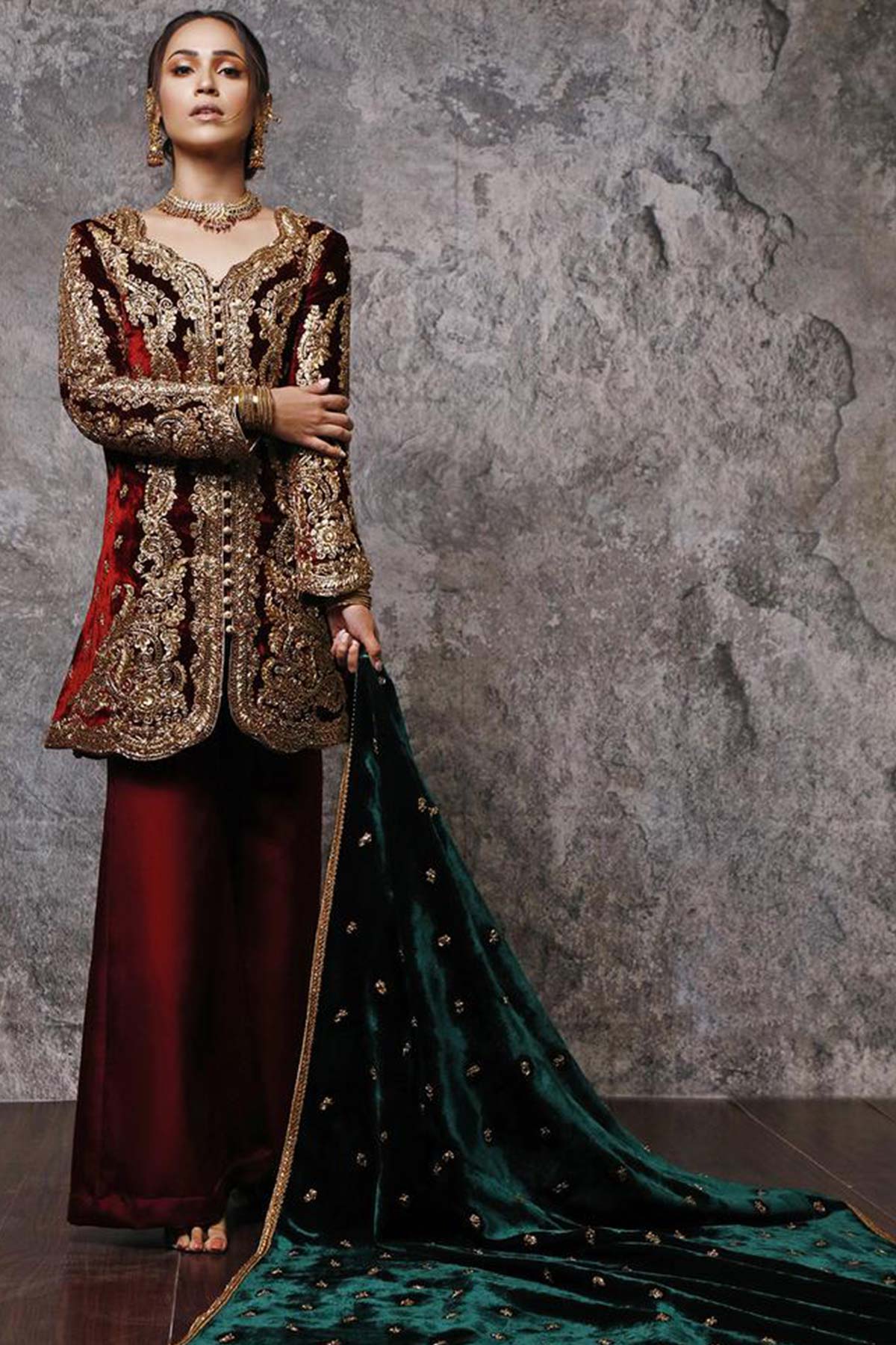 SHAHTAJ AREE NAQSHEE & ZARDOZI JACKET & SHAWL - Rizwan Beyg