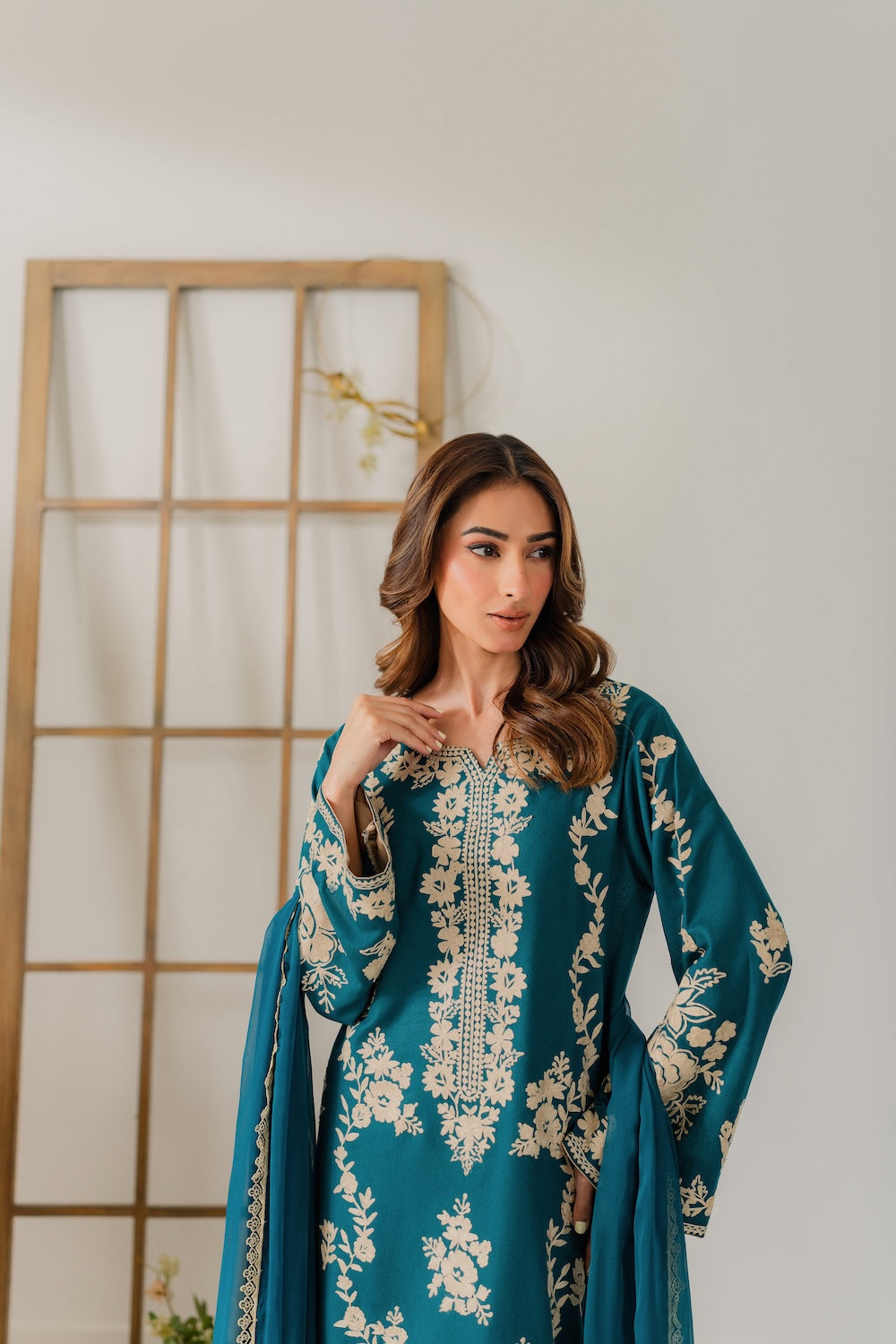 Vanya - Mira Monsson Drop 25 by Vintage